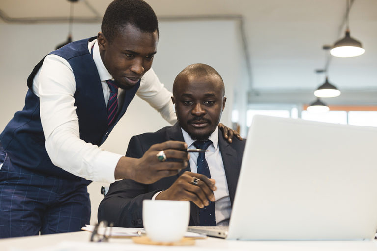 When It Comes to Selling Your Business, Let Others Do the Heavy Lifting